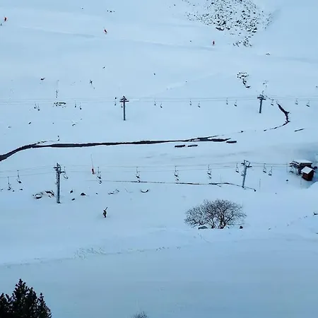 5 Couchages Au Pied Des Pistes Station De La Mongie Appartamento *